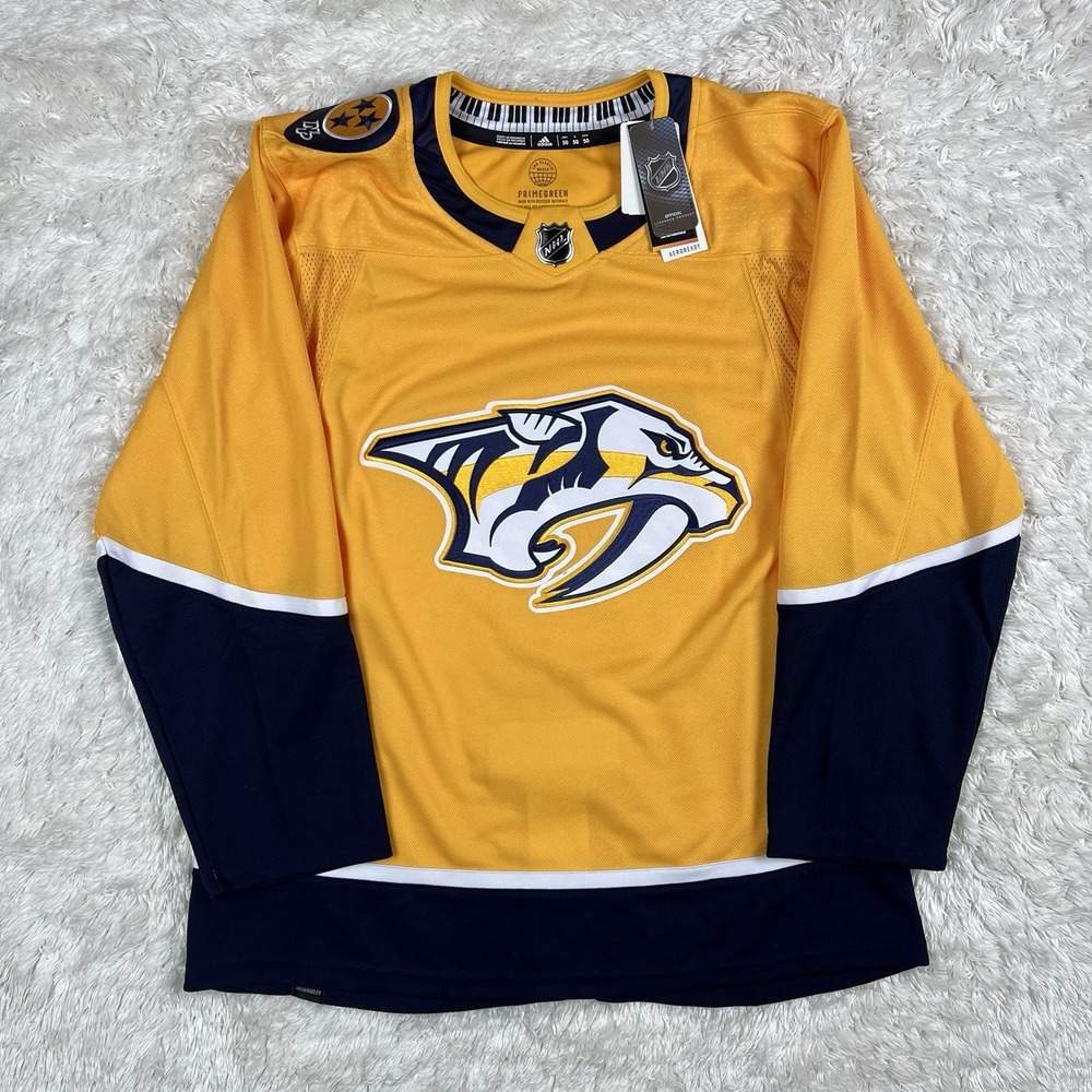 Adidas Nashville Predators Authentic NHL Hockey Jersey Size 50 GT5638 New